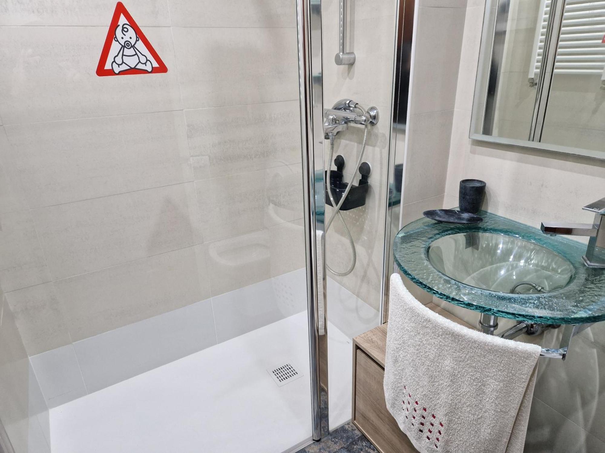 Apartamentos Zarautz Playa, Con Piscina Y Garaje Exteriör bild